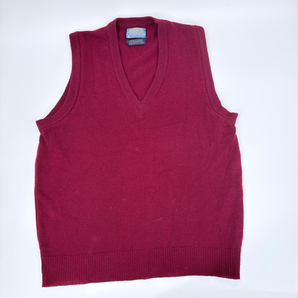 Pendleton Sweater Vest V-Neck Vintage Men Size M Maroon Lambswool Virgin Wool